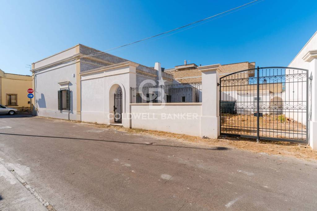 casa indipendente in vendita a Taviano