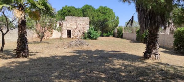 casa indipendente in vendita a Taviano