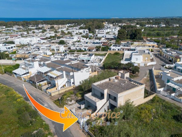 casa indipendente in vendita a Taviano in zona Marina di Mancaversa