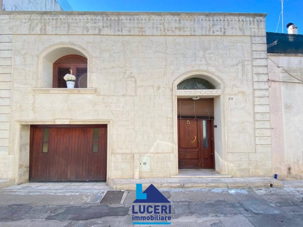 casa indipendente in vendita a Taviano