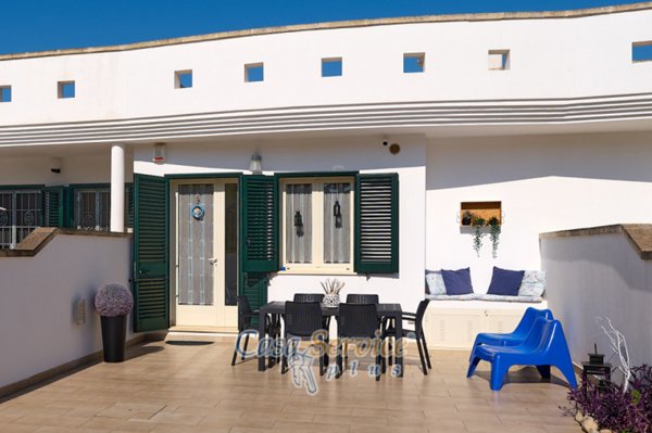 casa indipendente in vendita a Taviano in zona Marina di Mancaversa