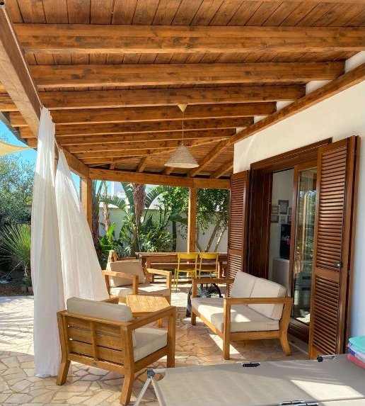 casa indipendente in vendita a Taviano in zona Marina di Mancaversa