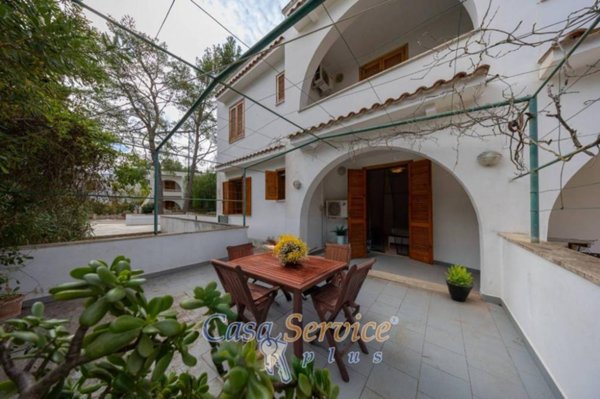 appartamento in vendita a Taviano in zona Marina di Mancaversa