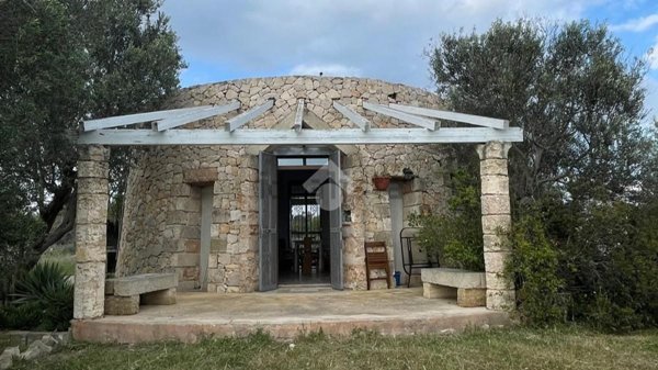 casa indipendente in vendita a Taviano