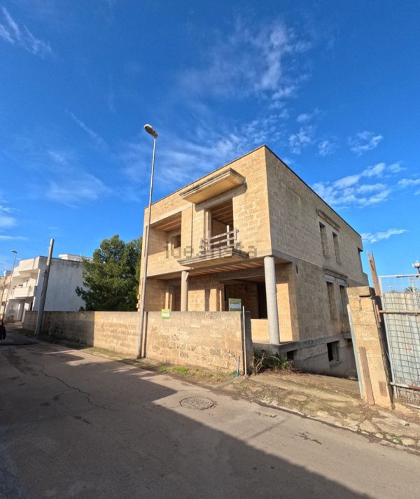 casa indipendente in vendita a Taviano