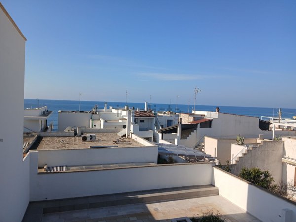 casa indipendente in vendita a Taviano in zona Marina di Mancaversa