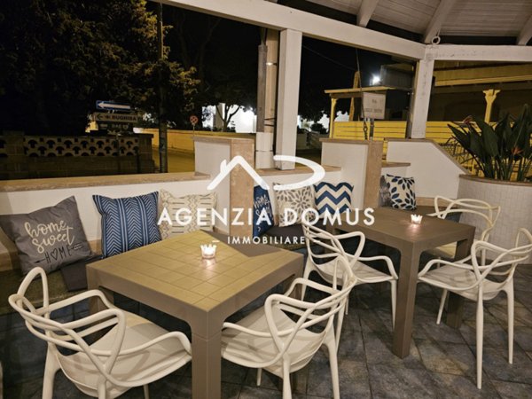 negozio in vendita a Taviano in zona Marina di Mancaversa