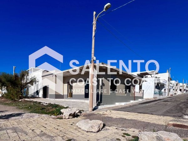 casa indipendente in vendita a Taviano in zona Marina di Mancaversa