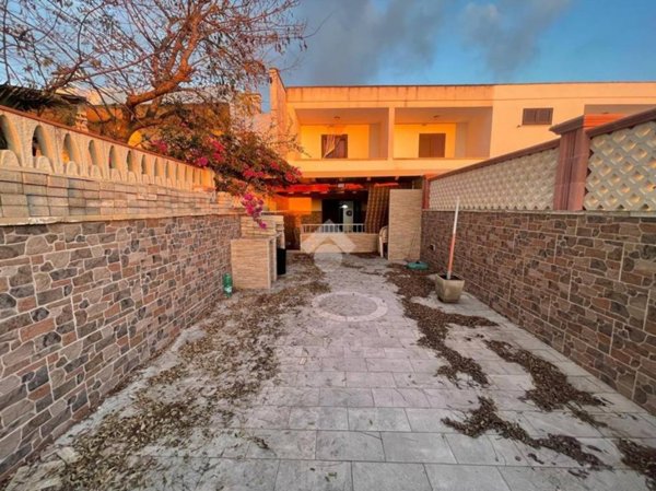 casa indipendente in vendita a Taviano in zona Marina di Mancaversa