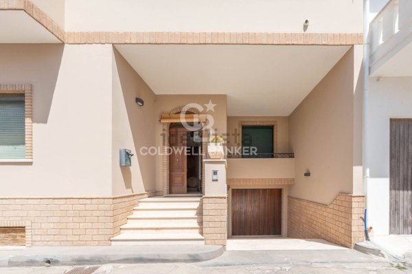 casa indipendente in vendita a Taviano