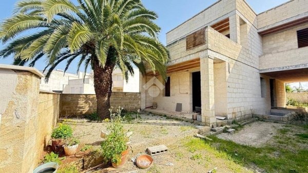 appartamento in vendita a Taviano in zona Marina di Mancaversa