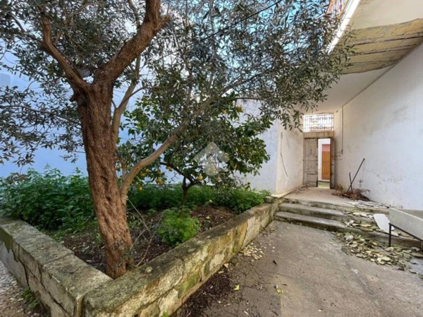 casa indipendente in vendita a Taviano