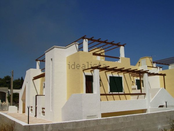 casa indipendente in vendita a Taviano