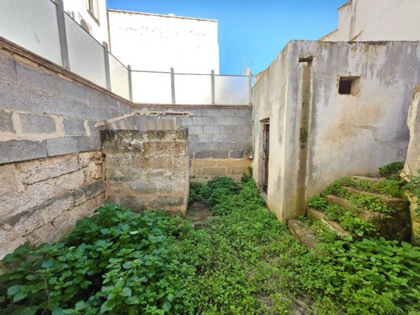 casa indipendente in vendita a Taviano