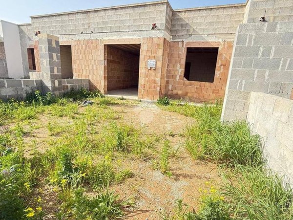 casa indipendente in vendita a Taviano in zona Marina di Mancaversa