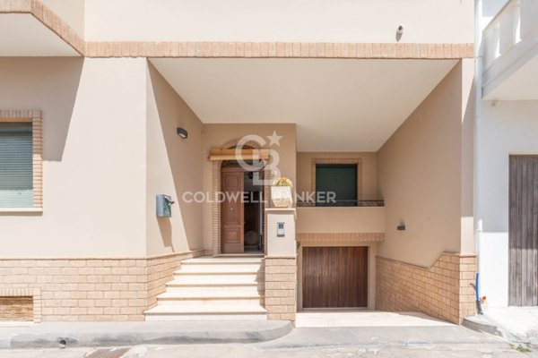 casa indipendente in vendita a Taviano