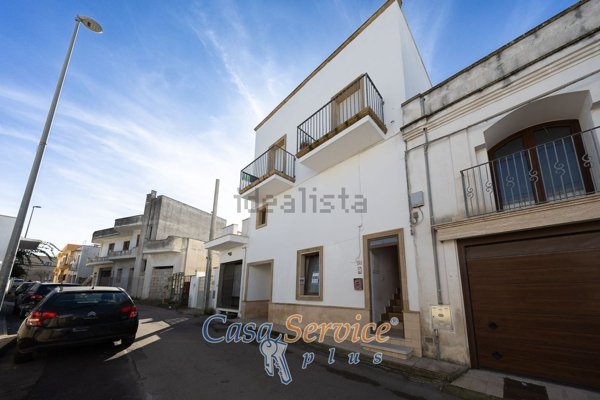 casa indipendente in vendita a Taviano