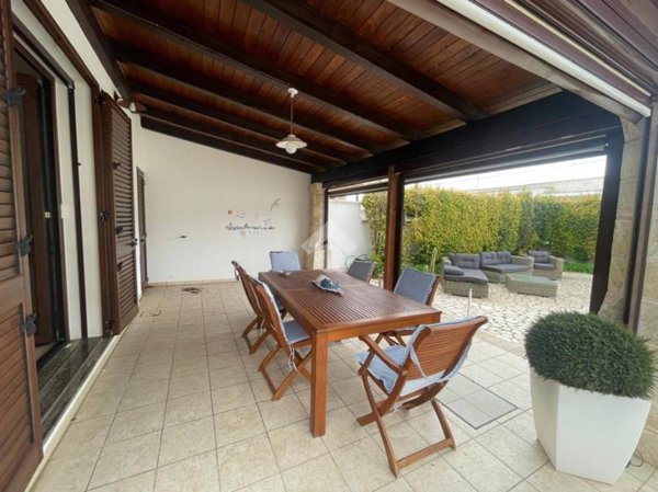 casa indipendente in vendita a Taviano in zona Marina di Mancaversa