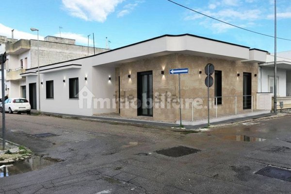 casa indipendente in vendita a Taviano