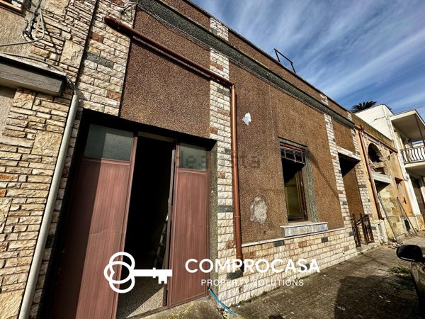casa indipendente in vendita a Taviano