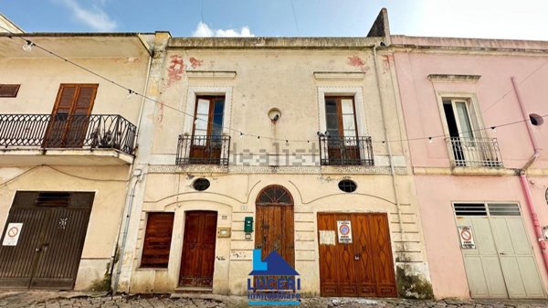 casa indipendente in vendita a Taviano