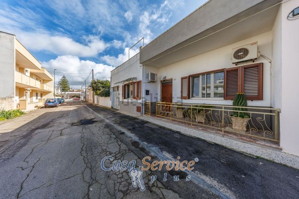 casa indipendente in vendita a Taviano