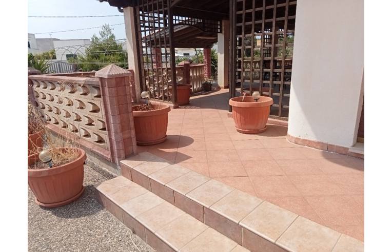 casa indipendente in vendita a Taviano in zona Marina di Mancaversa