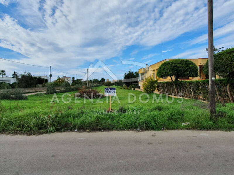 terreno edificabile in vendita a Taviano