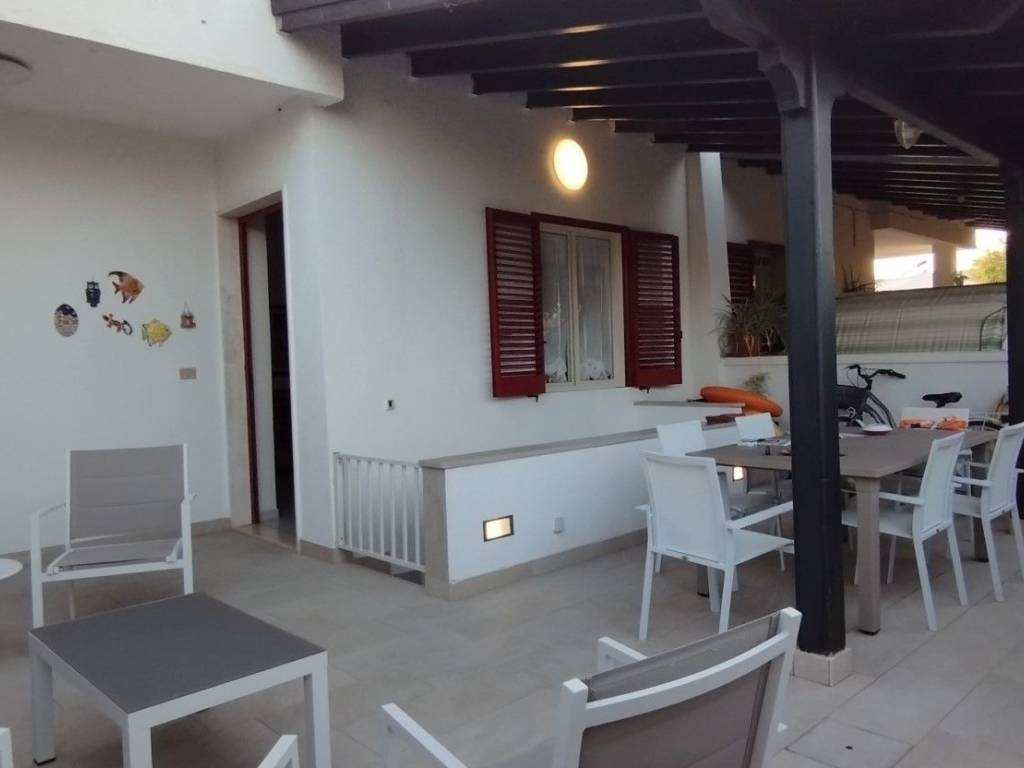 appartamento in vendita a Taviano in zona Marina di Mancaversa