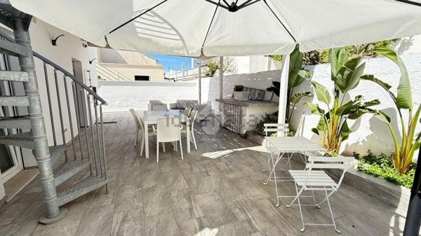 casa indipendente in vendita a Taviano in zona Marina di Mancaversa