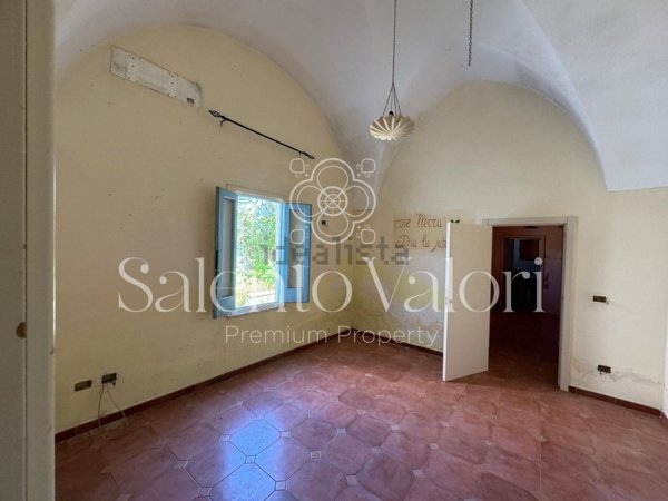casa indipendente in vendita a Taviano