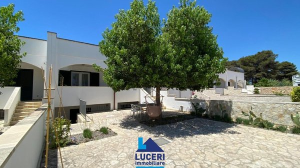 casa indipendente in vendita a Taviano in zona Marina di Mancaversa