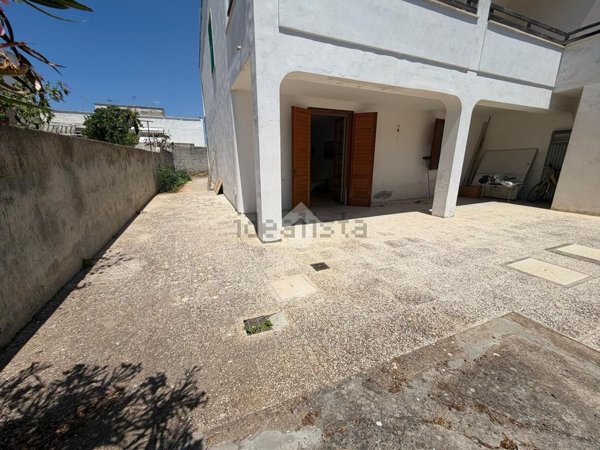 appartamento in vendita a Taviano in zona Marina di Mancaversa