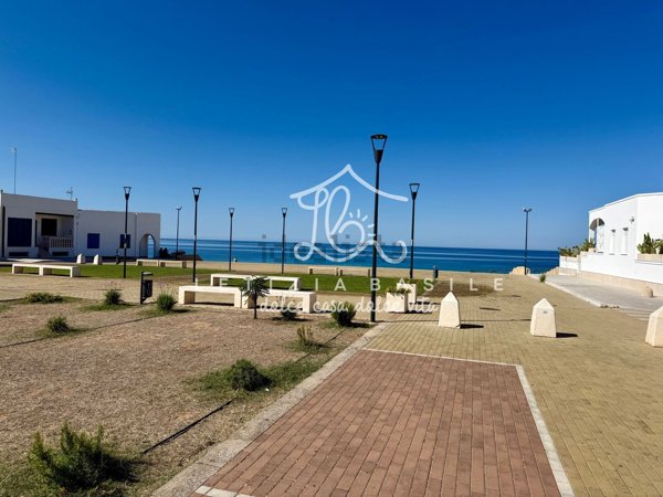 appartamento in vendita a Taviano in zona Marina di Mancaversa