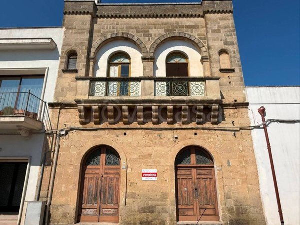casa indipendente in vendita a Taviano