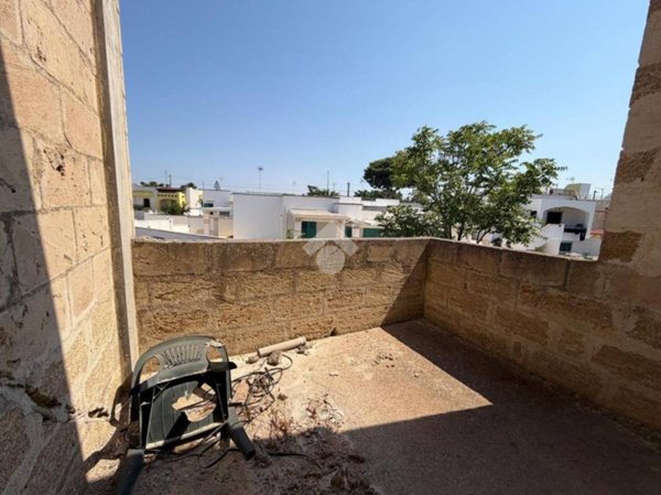 casa indipendente in vendita a Taviano in zona Marina di Mancaversa