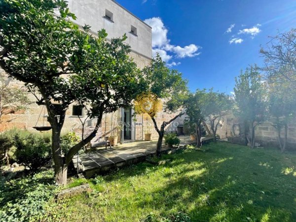 casa indipendente in vendita a Tiggiano