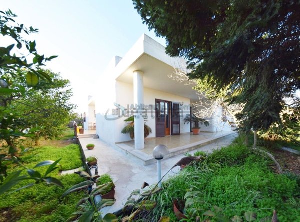 casa indipendente in vendita a Tiggiano