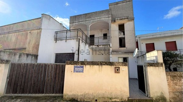 casa indipendente in vendita a Tiggiano