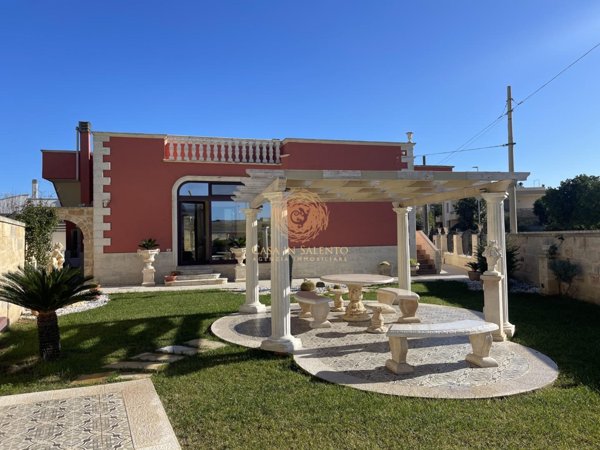casa indipendente in vendita a Tiggiano