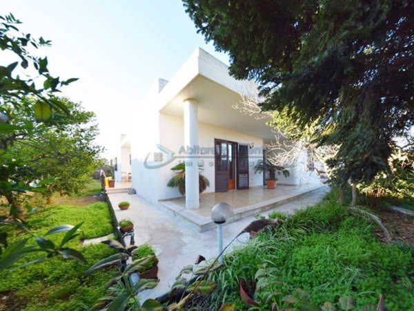 casa indipendente in vendita a Tiggiano