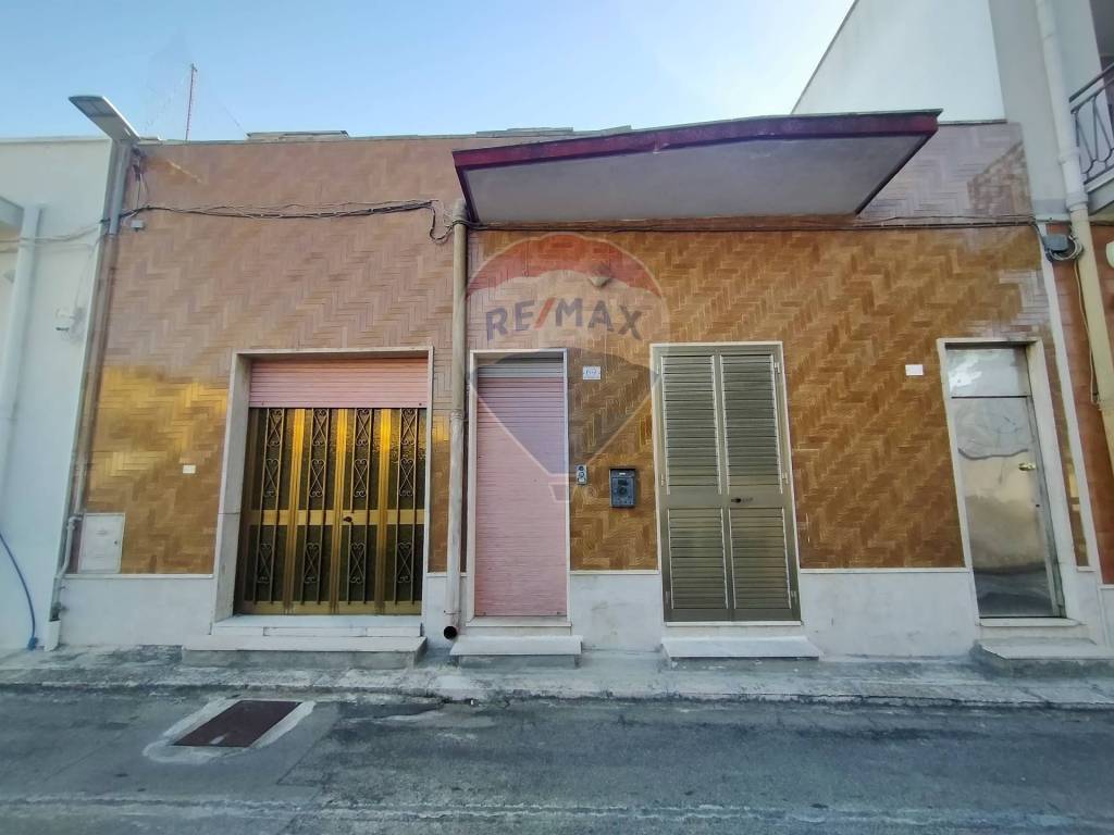 casa indipendente in vendita a Trepuzzi