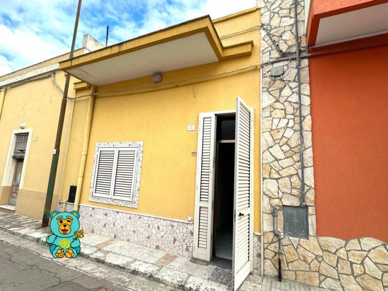 casa indipendente in vendita a Trepuzzi