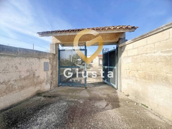 casa indipendente in vendita a Trepuzzi