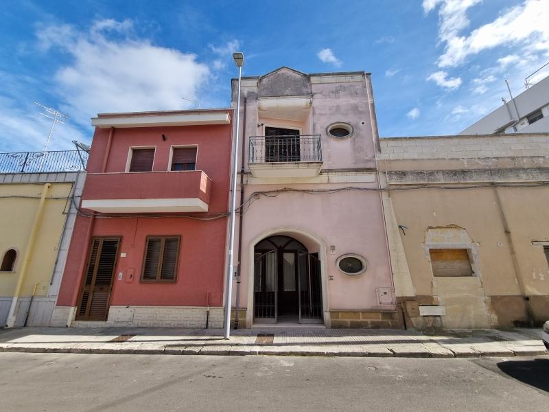 casa indipendente in vendita a Trepuzzi