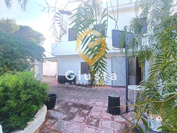 casa indipendente in vendita a Trepuzzi