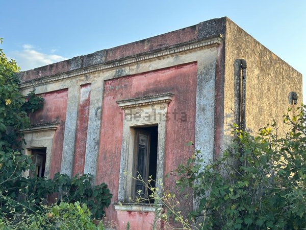 casale in vendita a Trepuzzi