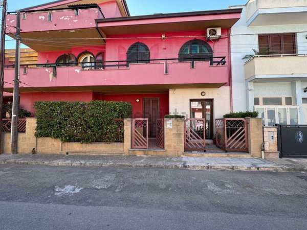 casa indipendente in vendita a Trepuzzi