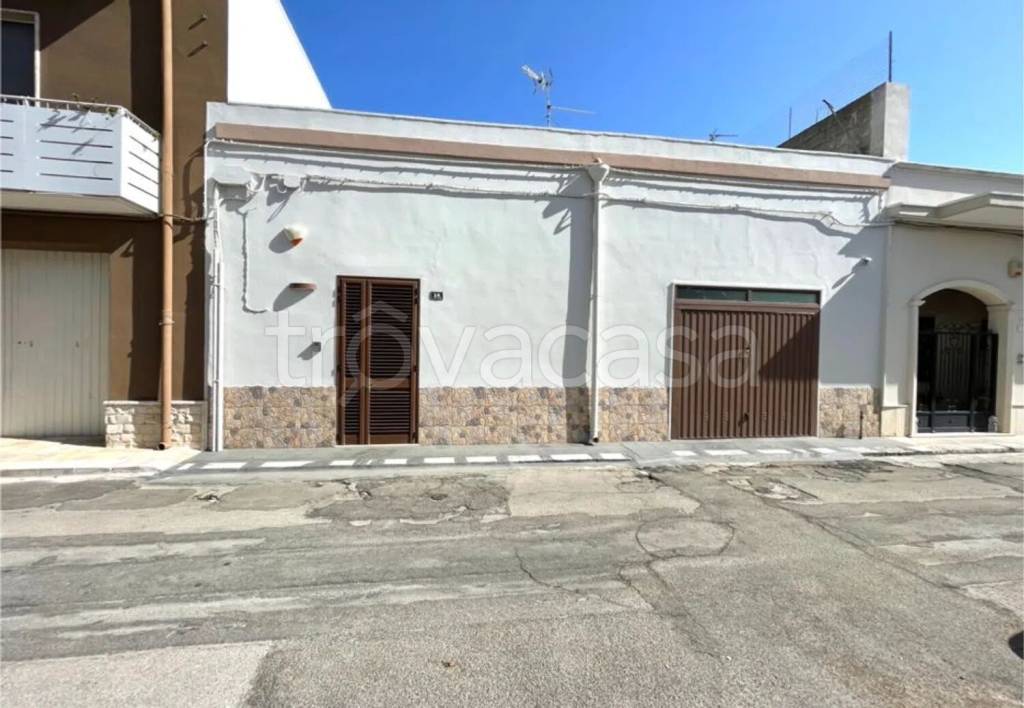 casa indipendente in vendita a Trepuzzi