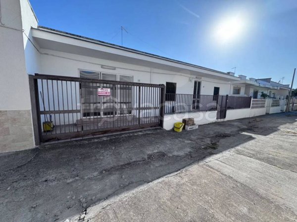 casa indipendente in vendita a Trepuzzi